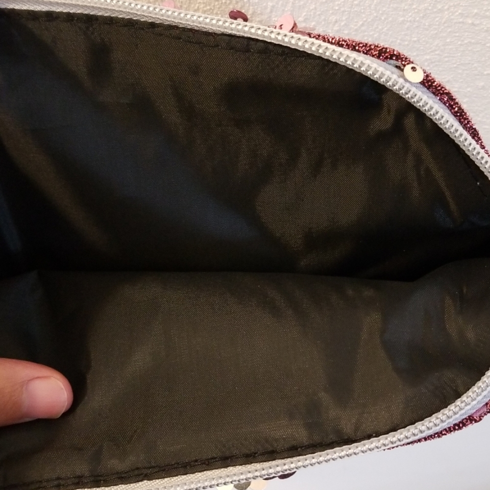makeup bag - Picture 3 of 3